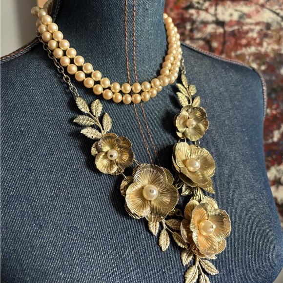 Jewelry - Vintage Gold Floral Necklace and Pearl Necklace Bundle